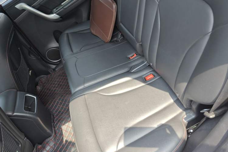 Used Haval H6 2015 Sport Edition 1.5T Automatic Two-Wheel Drive Luxury Model