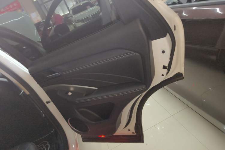 Used Wey VV6 2018 2.0T Four-Wheel Drive Flagship Version China V Standard