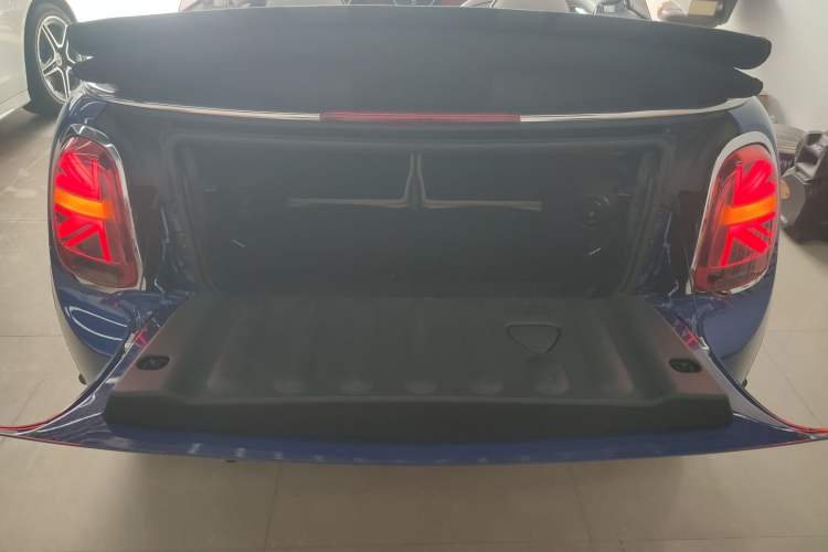 Used MINI MINI 2018 1.5T COOPER CABRIO Artist
