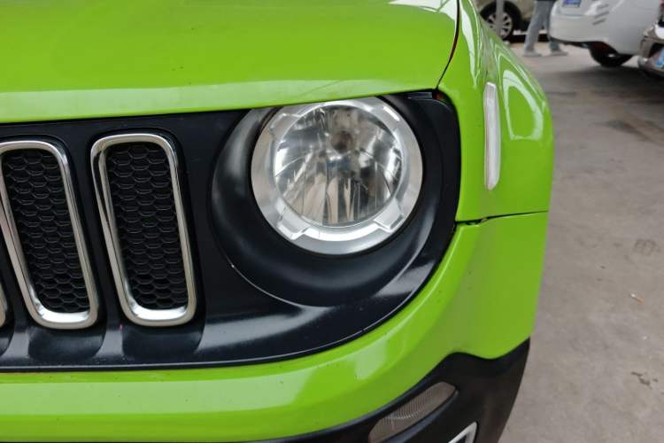 Used Jeep Renegade 2018 Connected Large Screen Version 180T Automatic High-Energy Edition