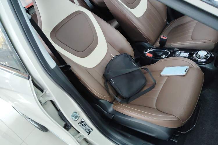 Used Wuling Bingo 2024 333 km Enjoyment Version Right Front Seat