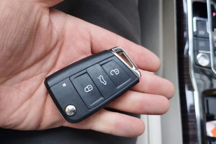 Used Volkswagen Passat 2016 330TSI DSG Luxury Edition Vehicle Key