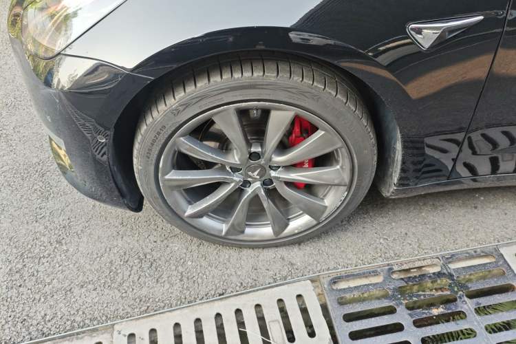 Used Tesla Model 3 (Import) 2019 Long-Range All-Wheel-Drive Version
