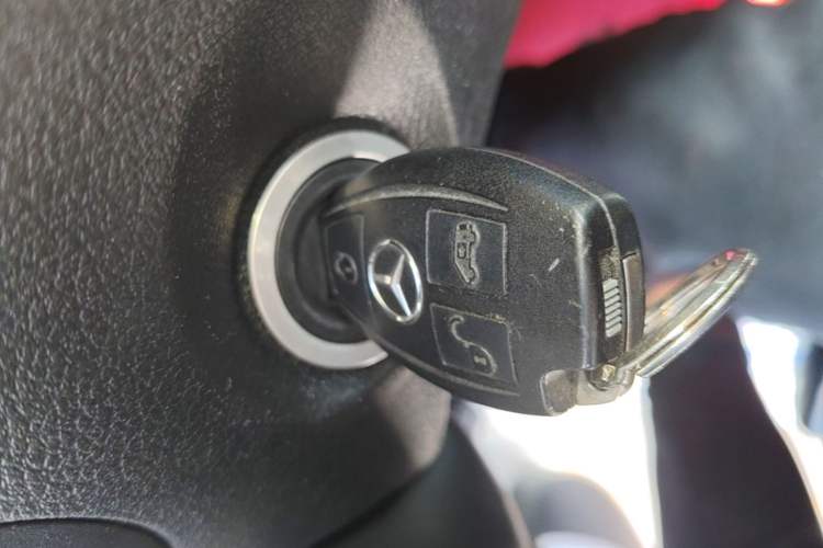 Used Mercedes-Benz Vito 2016 2.0T Business Edition Vehicle Key