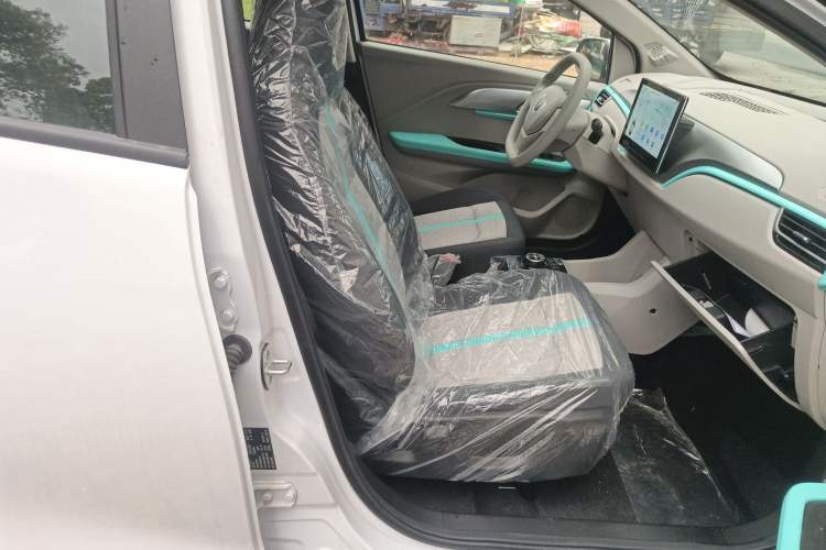 Used JMEV Ezi EV3 2023 Youth Edition 320KM Comfort Model Right Front Seat