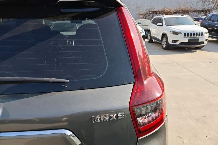 Used Geely Auto Vision X6 2018 1.4T CVT 4G Connected Flagship Edition