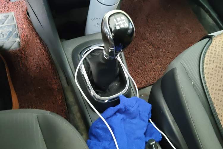 Used Dongfeng Aeolus A60 2014 1.6L Manual Smart-Drive Elite Version Gear Lever