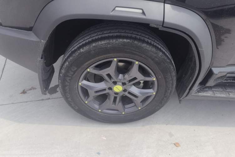 Used JETOUR Traveler 2023 2.0T All-Wheel-Drive CrossPRO Right Rear Wheel Hub