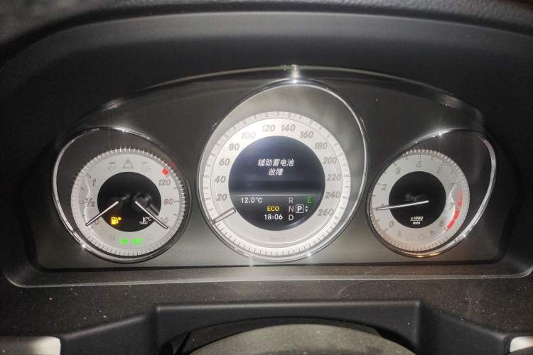 Used Mercedes-Benz GLK-Class 2015 GLK 260 4MATIC Dynamic Edition Ultimate Version
