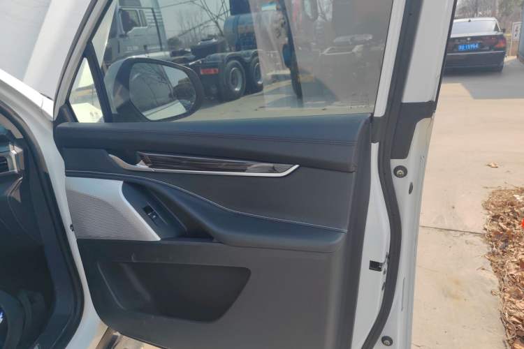 Used SAIC MAXUS D90 2017 2.0T Automatic Two-Wheel Drive - Uranus