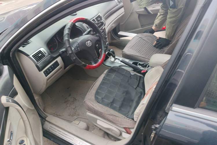 Used Bestune B70 2011 2.0L Automatic Fashion Version Left Front Seat