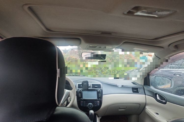 Used Nissan Tiida 2011 1.6L CVT Smart Version Headliner