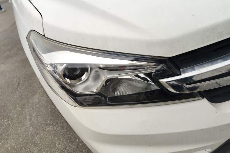 Used Dongfeng Fengon S560 2018 1.8L CVT Prestige Model Right Front Headlight