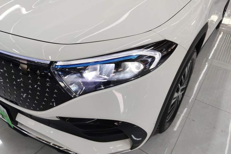 Used Mercedes-Benz EQB 2025 EQB 260
