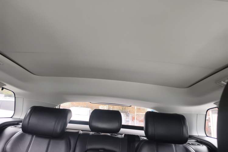 Used Land Rover Range Rover Evoque 2018 240 PS SE DYNAMIC Smart Edition