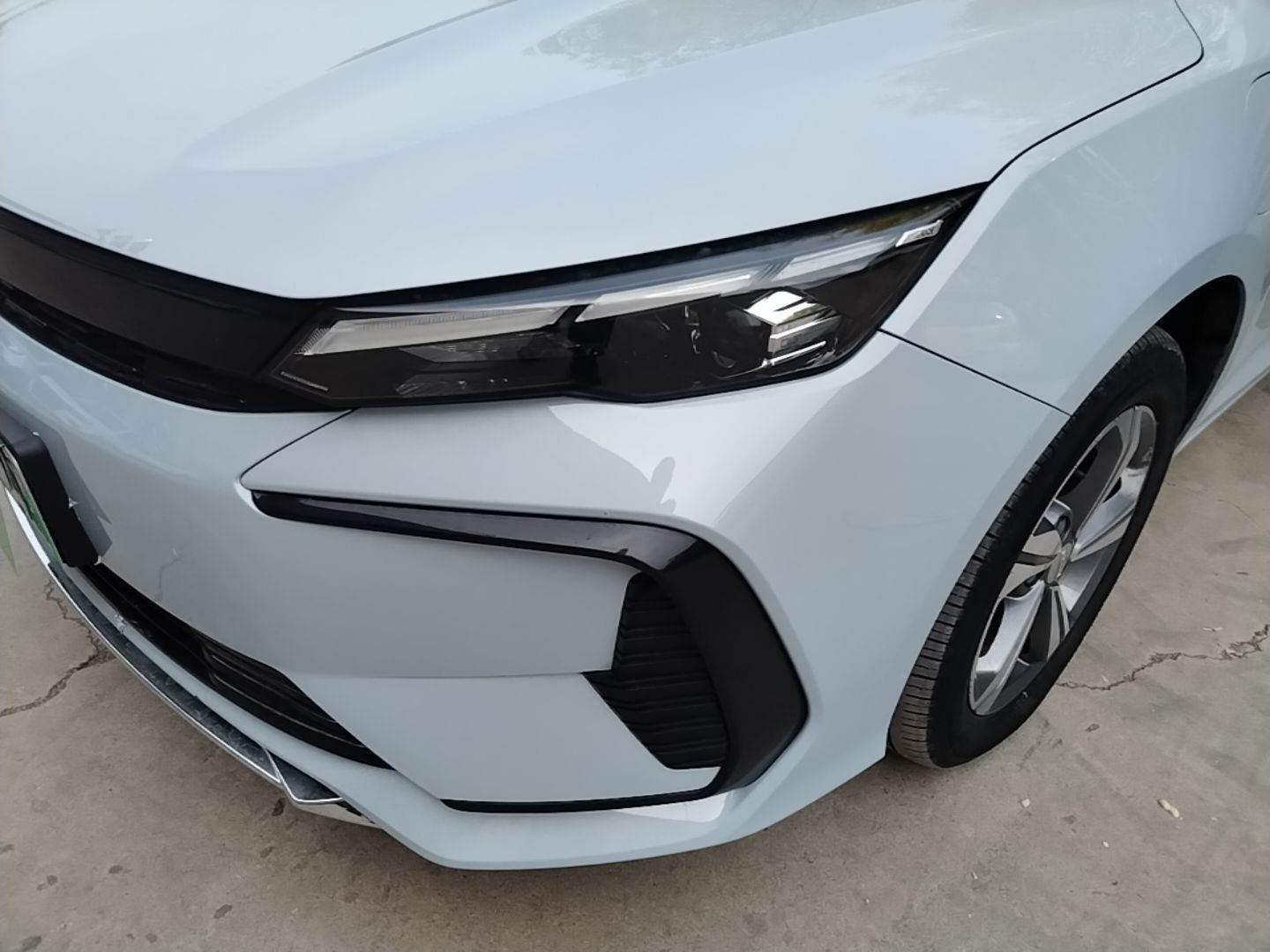 Geely Auto Emgrand L HiP 2024 Longteng Edition 1.5TD-DHT Pro 100KM Superior Model — снимка 6