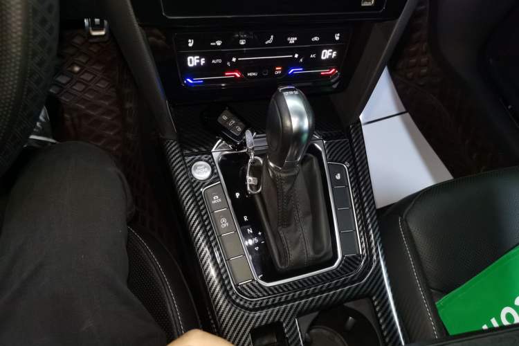 Used Volkswagen FAW-Volkswagen CC 2020 330TSI Glamour Edition China VI Standard Gear Lever