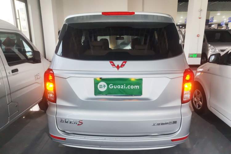 Used Wuling Hongguang 2021 1.5L Revised S Standard Version Hydraulic-Power-Assisted LAR
