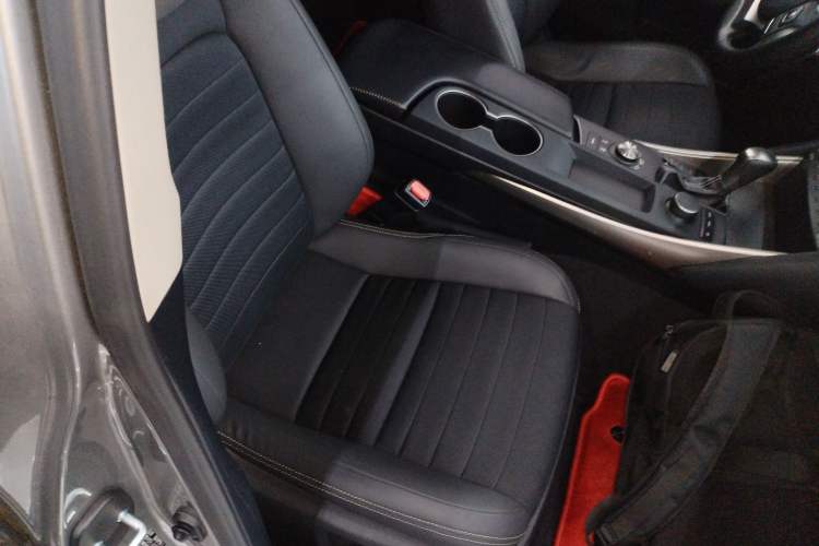 Used Lexus IS 2017 300 Leading Edition
