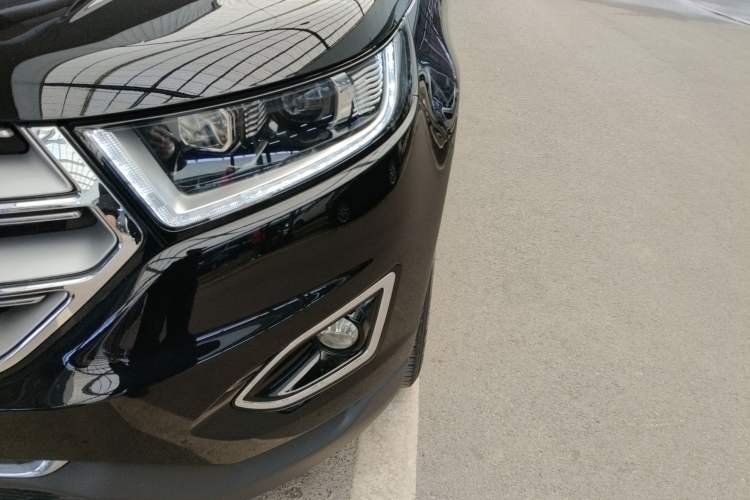 Used Ford Edge 2018 EcoBoost 245 Two-Wheel-Drive Titanium 7-Seater China VI Standard