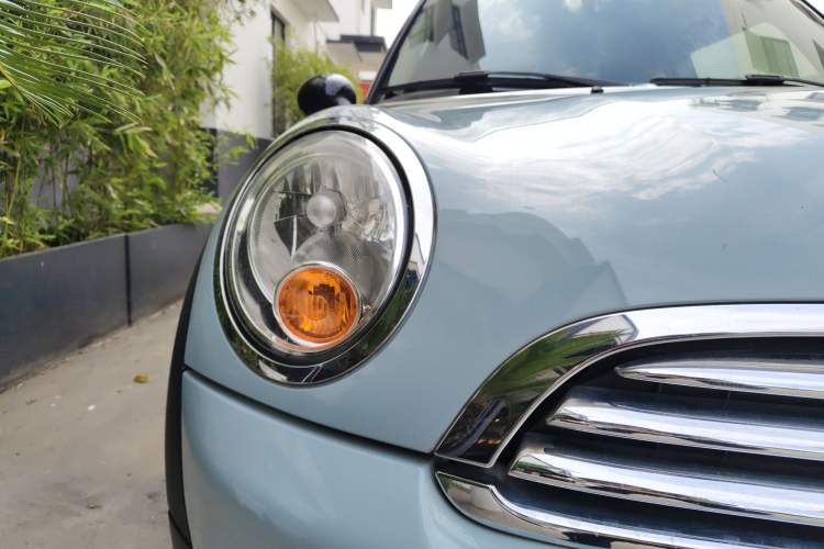 Used MINI Clubman 2011 1.6L COOPER Fun Right Front Headlight