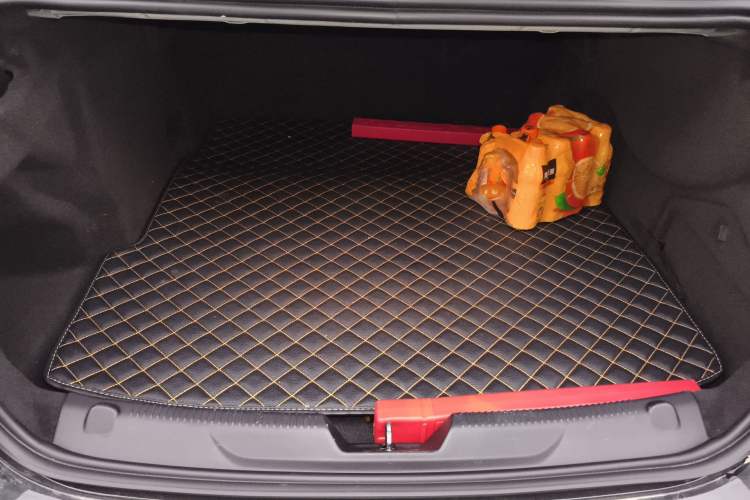 Used Jaguar XEL 2021 2.0T 250 PS R-DYNAMIC S Advanced Sport Edition Trunk