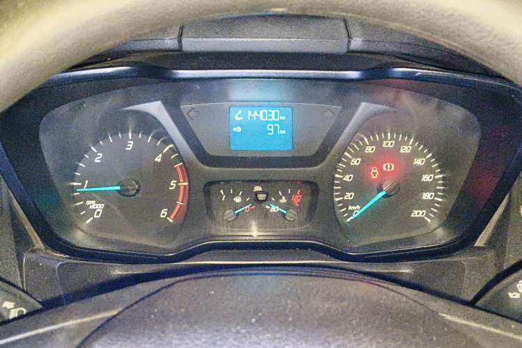 Used Ford Transit 2017 2.0T Diesel Multi-Function Commercial Vehicle Mid-Drive Mid-Roof China V Standard
