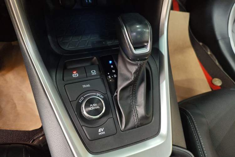 Used Toyota Wildlander 2023 Dual-Motor 2.5L E-CVT Four-Wheel Drive Prestige Edition