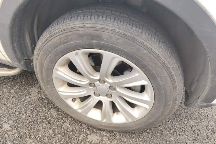 Used Land Rover Discovery Sport 2016 2.0T SE Exterior 7