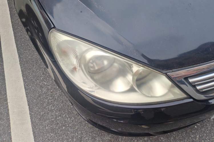 Used Volkswagen Lavida 2011 1.4 TSI Manual Prestige Edition Right Front Headlight