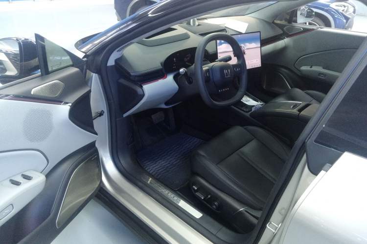 Used Zeekr 007 2025 Rear-Drive Intelligent Driving Version 75 kWh
