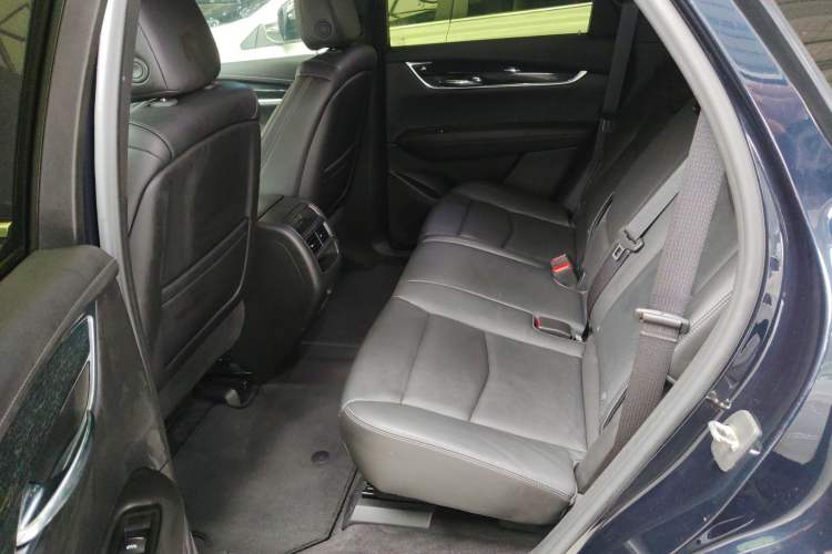 Used Cadillac XT5 2020 Revised Version 28T Luxury Edition Left Rear Seat