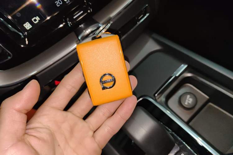 Used Volvo XC60 2024 B5 4x4 Smart Luxury Edition
