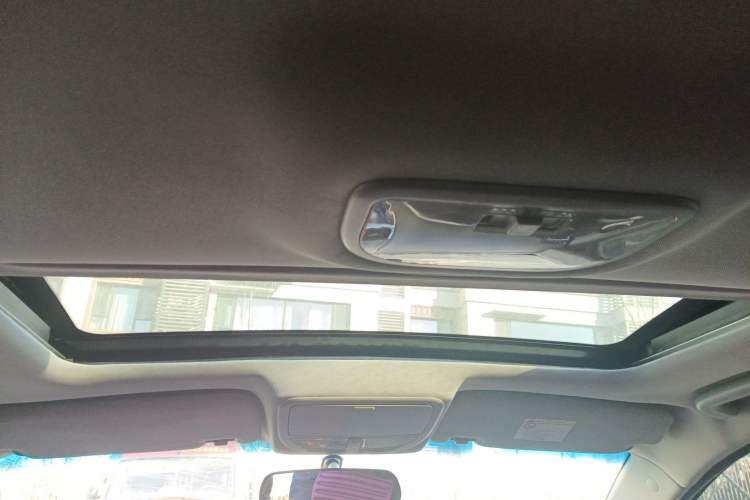 Used Geely Auto Emgrand 2015 Sedan 1.5L CVT Upward Version