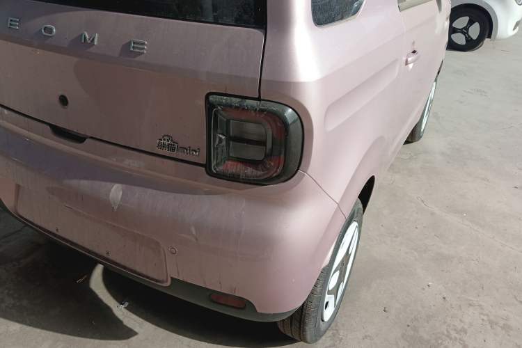 Used Geely Galaxy Panda 2025 210 km – Yuanqi Bear Right Rear Taillight