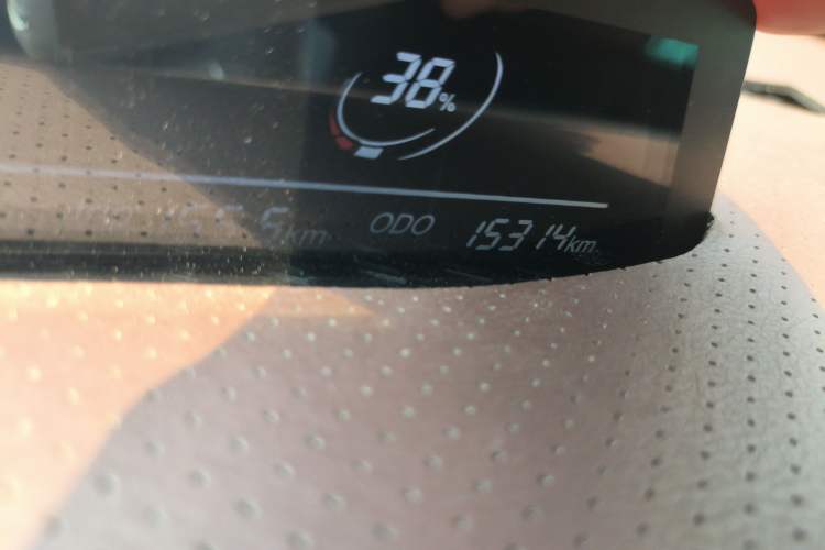 Used NETA V 2022 Chao 400 Lite Odometer Close Up