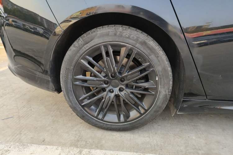 Used NETA S 2023 Pure Electric 520km Rear-Drive Lite Version Right Rear Wheel Hub