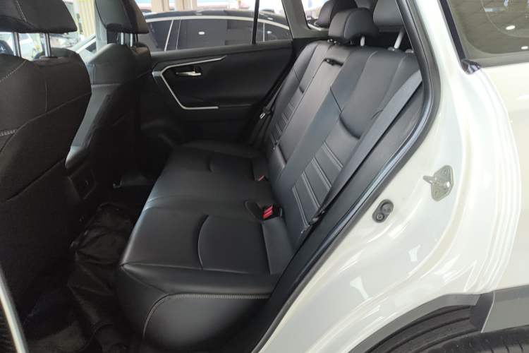 Used Toyota RAV4 2020 2.0L CVT 4x4 Style PLUS Edition