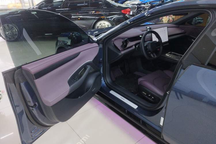 Used Xiaomi Auto SU7 2024 Rear-Drive Ultra-Long Range Advanced Pro-Level Intelligent Driving Version
