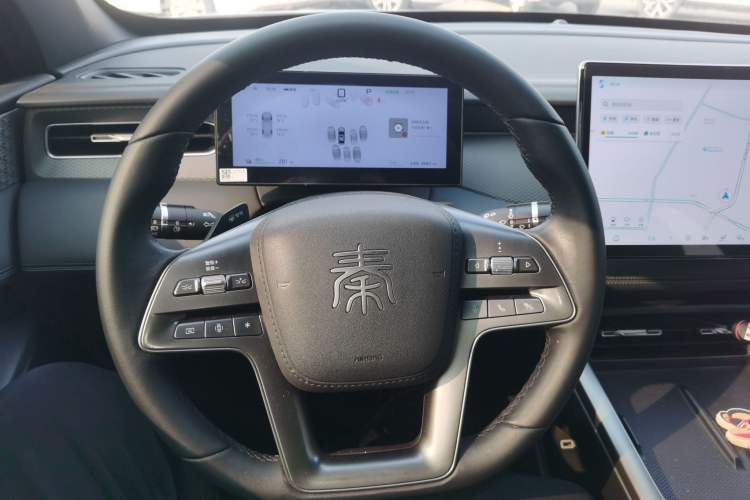 Used BYD Qin PLUS 2025 EV Smart Drive Edition 420KM Leading Model Steering Wheel