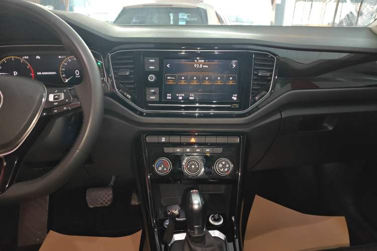 Used Volkswagen T-ROC 2020 280TSI DSG Two-Wheel Drive Comfort Version