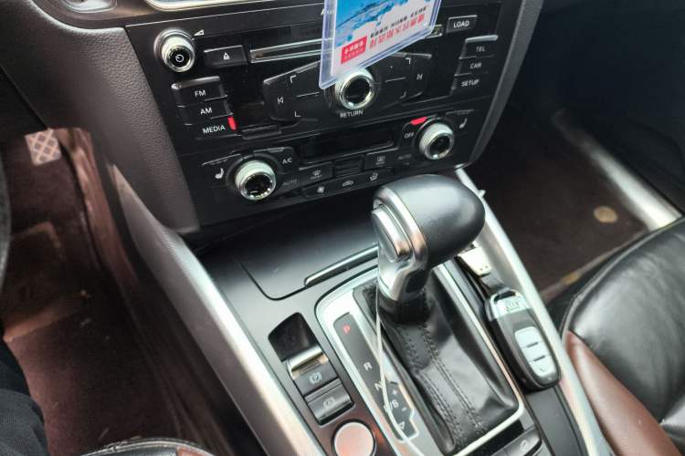 Used Audi Q5 2018 Collector's Edition 40 TFSI Technology Model