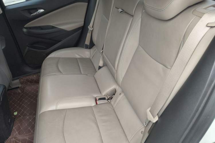 Used Chevrolet Cruze 2015 1.4T DCG Luxury Edition Left Rear Seat