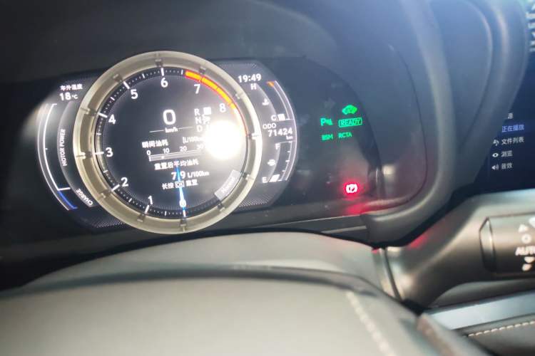Used Lexus LC 2018 500h Odometer Close Up