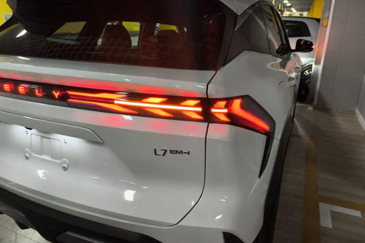 Used Geely Galaxy L7 2025 EM-i 115km Exploration+ Edition
