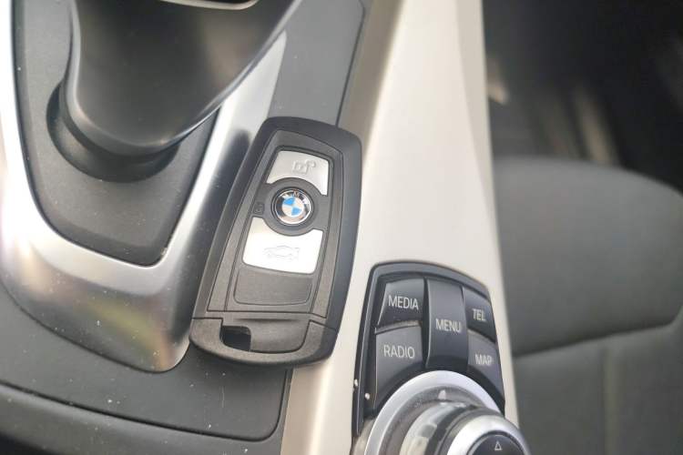 Used BMW 3 Series 2016 320Li Fashion Model
