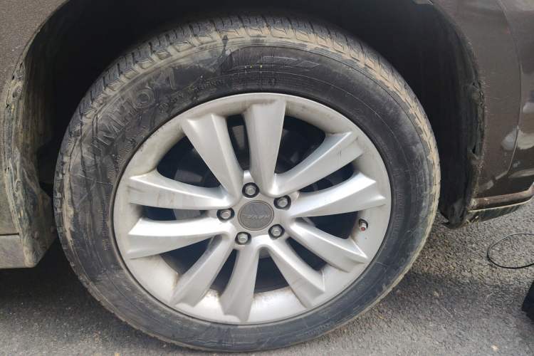 Used Haval H2 2016 Red-Label 1.5T Automatic Two-Wheel Drive Luxury Model Right Front Wheel Hub