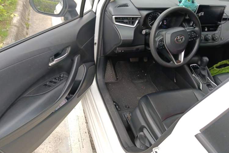 Used Toyota Corolla 2019 1.2T S-CVT GL Pioneer Edition Driver Seat