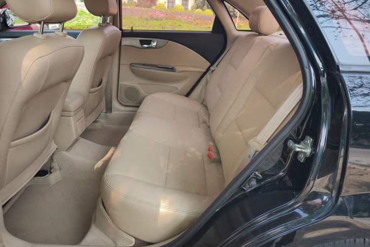 Used Buick Excelle 2013 1.5L Automatic Classic Model Left Rear Seat