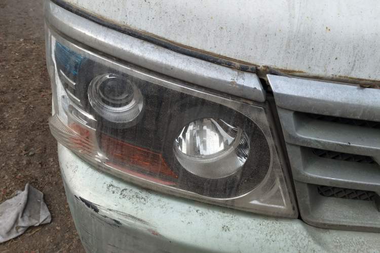 Used Jinbei Hiace 2011 2.0L 5th Generation Kuaiyunwang Comfort Type K 4G19
